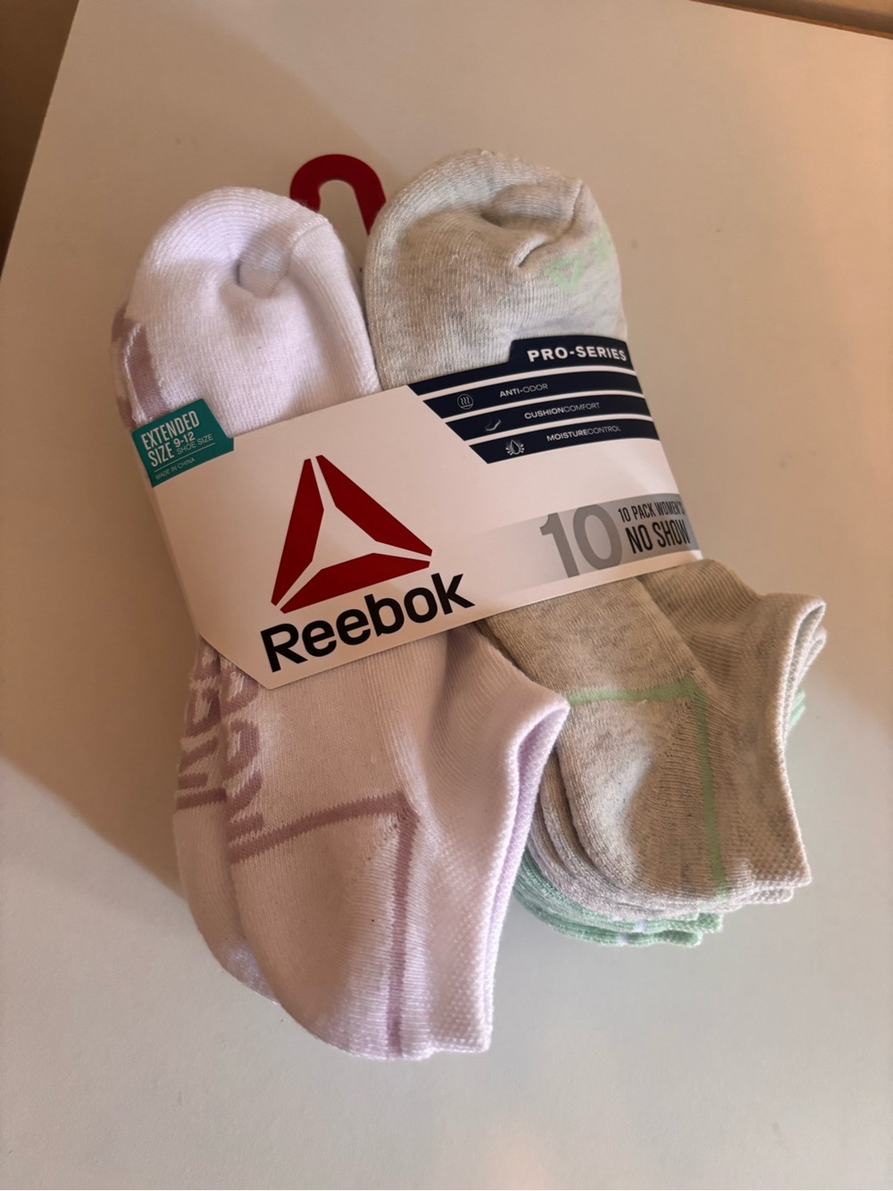 Reebok women’s No-Show Sock 10-Pack - White, Light Gray & Pale Green Accents